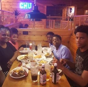 Meet your Posher, Efrem